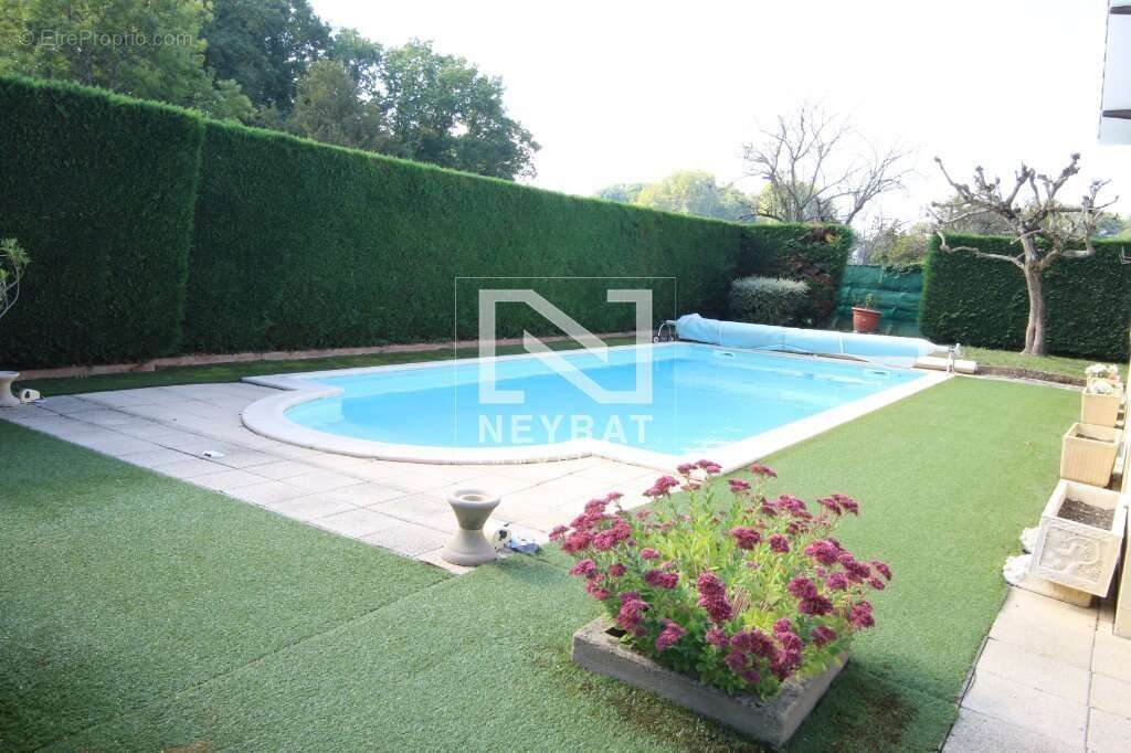 Maison à PIERRE-DE-BRESSE