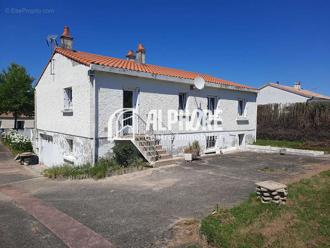 Maison Fougere 5 pièce(s) 94.73 m2 - photo 3