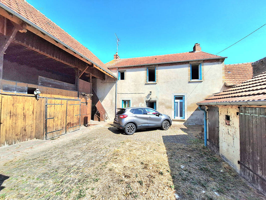 Maison à DOYET