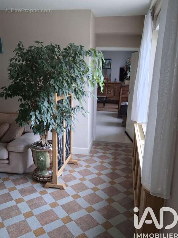 Maison 105 m² à Charny-Le-Bachot  - photo 4