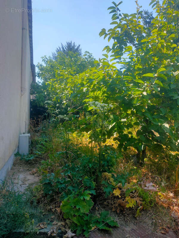 Maison familiale de 129,63 m² - La Ville-aux-Dames proche gare école commerces - photo 20