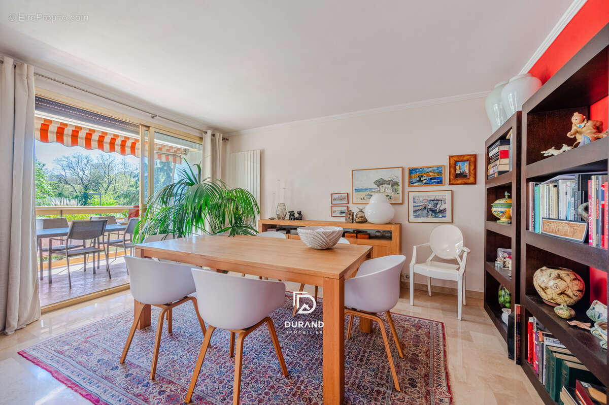Appartement à MARSEILLE-9E