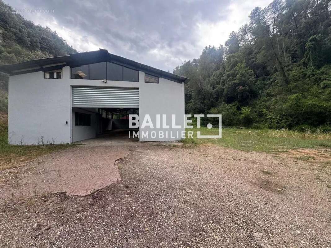 A VENDRE Entrepôt 225 M2 + 2500 M2 Terrain St Blaise Village - photo 14