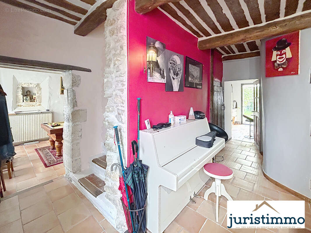 Maison à MONDRAGON