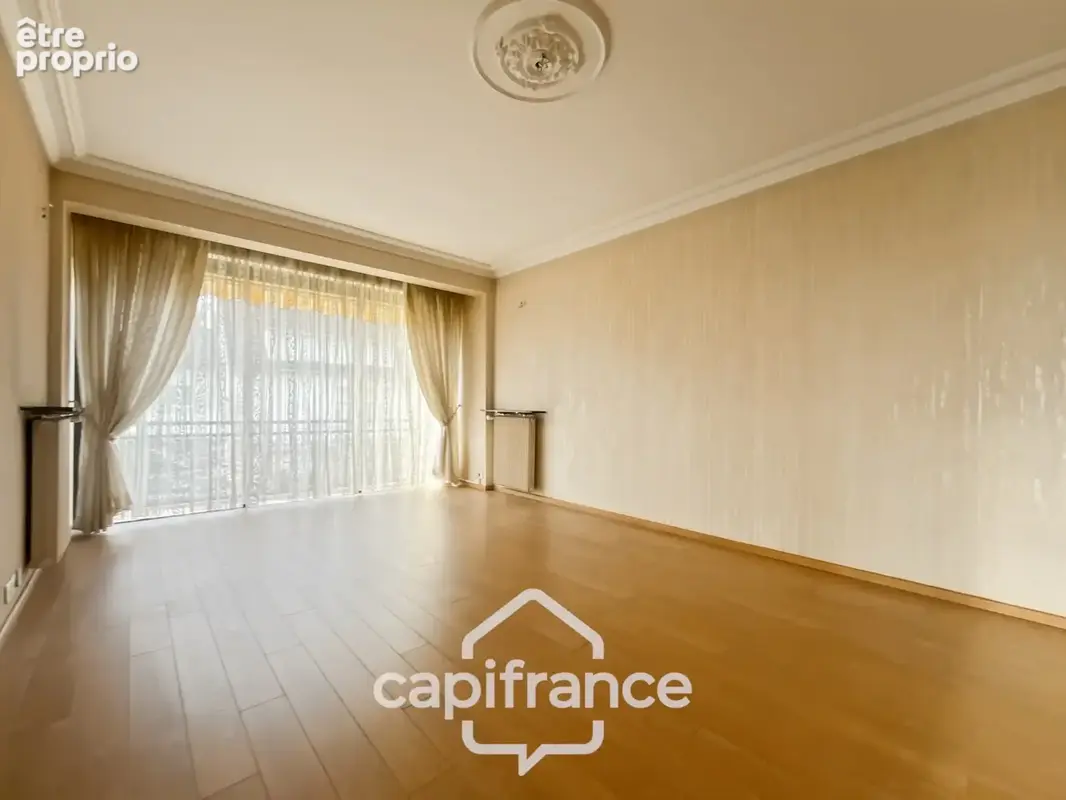 Maison familiale et polyvalente, à Ormesson-sur-Marne, au calme, 4 chambres, dépendance, 2 grands garages, terrain 496 m2 - photo 6