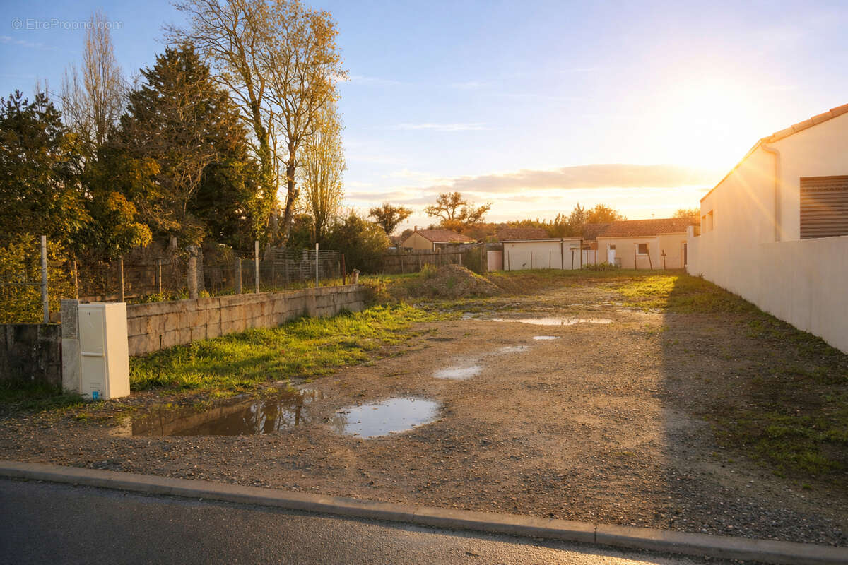 Terrain à FROSSAY