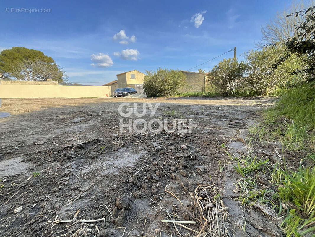 Maison à L'ISLE-SUR-LA-SORGUE
