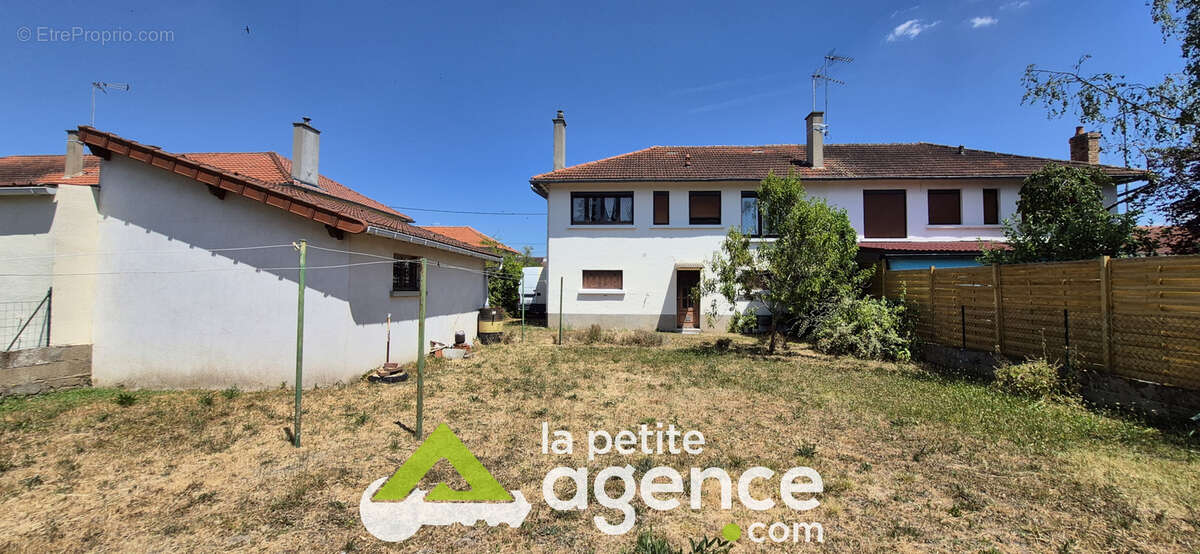 Maison à MONTLUCON