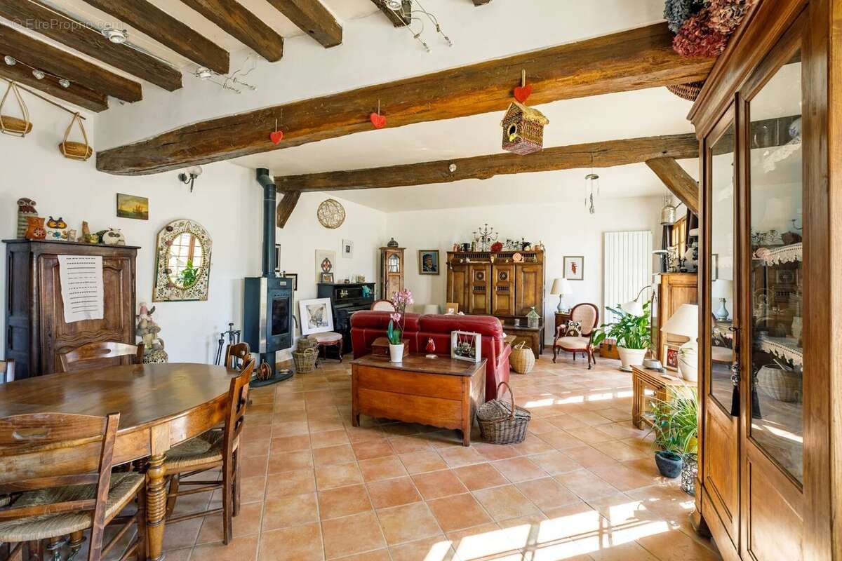 Maison à BOUAFLE