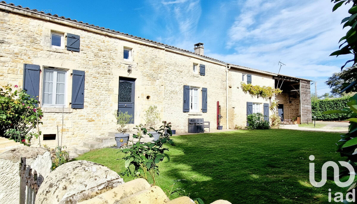 Photo 1 - Maison à AIGONNAY