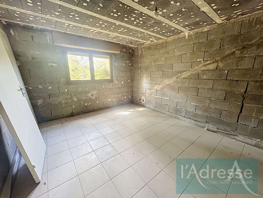 Maison Pange 5 pièce(s) 123 m2 - 5 chambres - 7 pièces - garage - jardin - terrasse - cave - photo 13