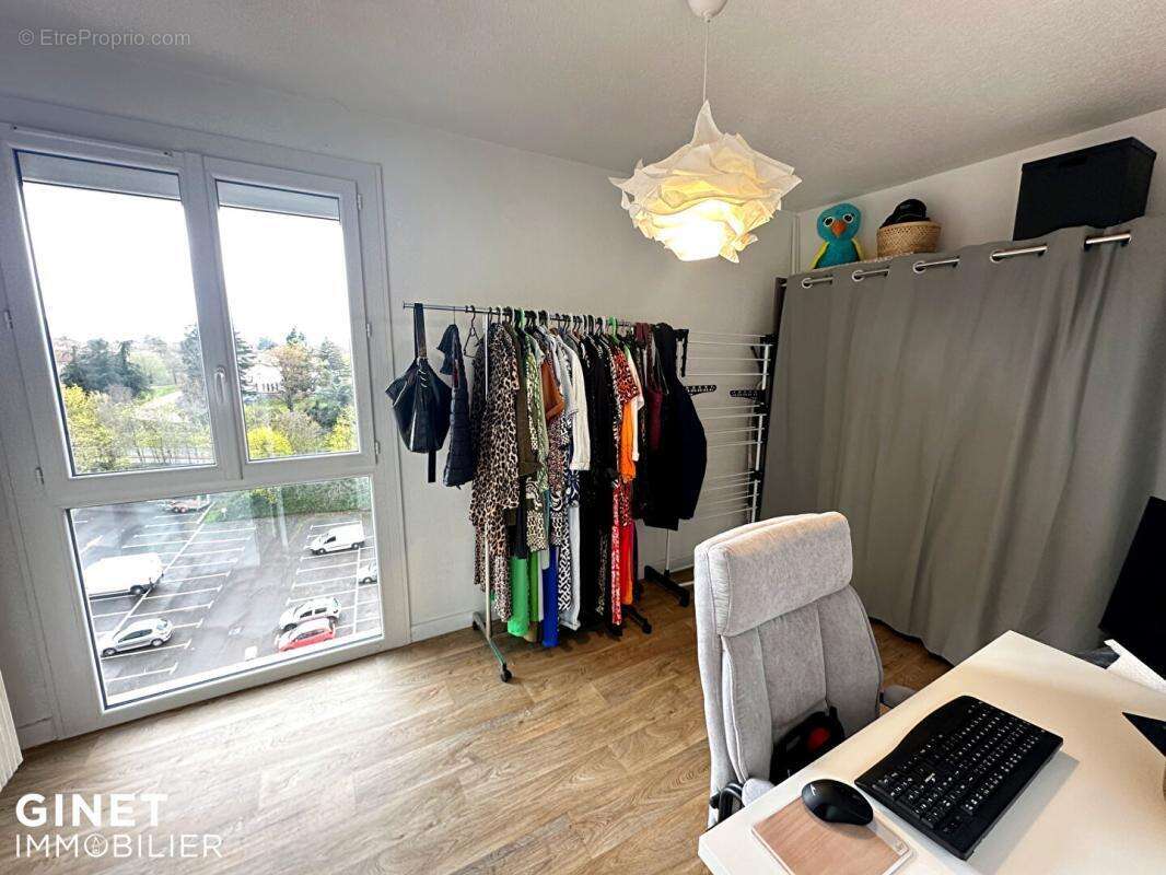 Appartement à RIORGES