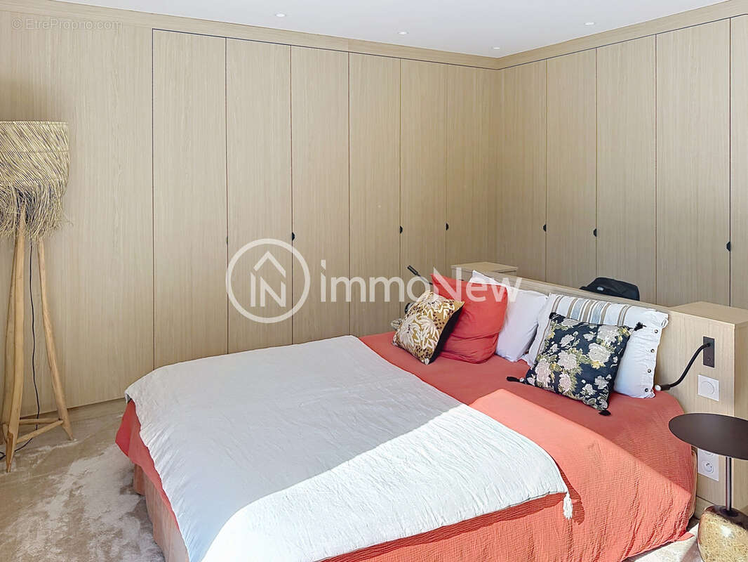 Maison de plain pied 244 m2 centre ville Avranches - photo 10
