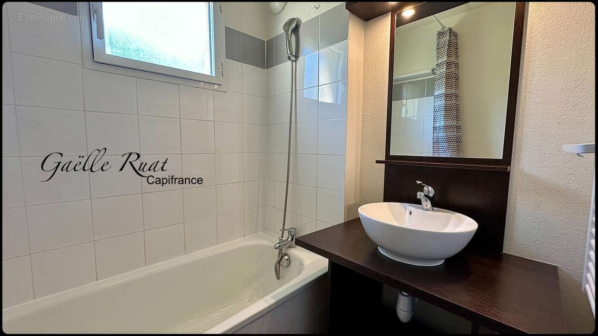 Font-romeu (66120) – gaëlle ruat capifrance – appartement t2 rénové – dernier étage – balcon – box privatif – piscine – salle de - photo 7