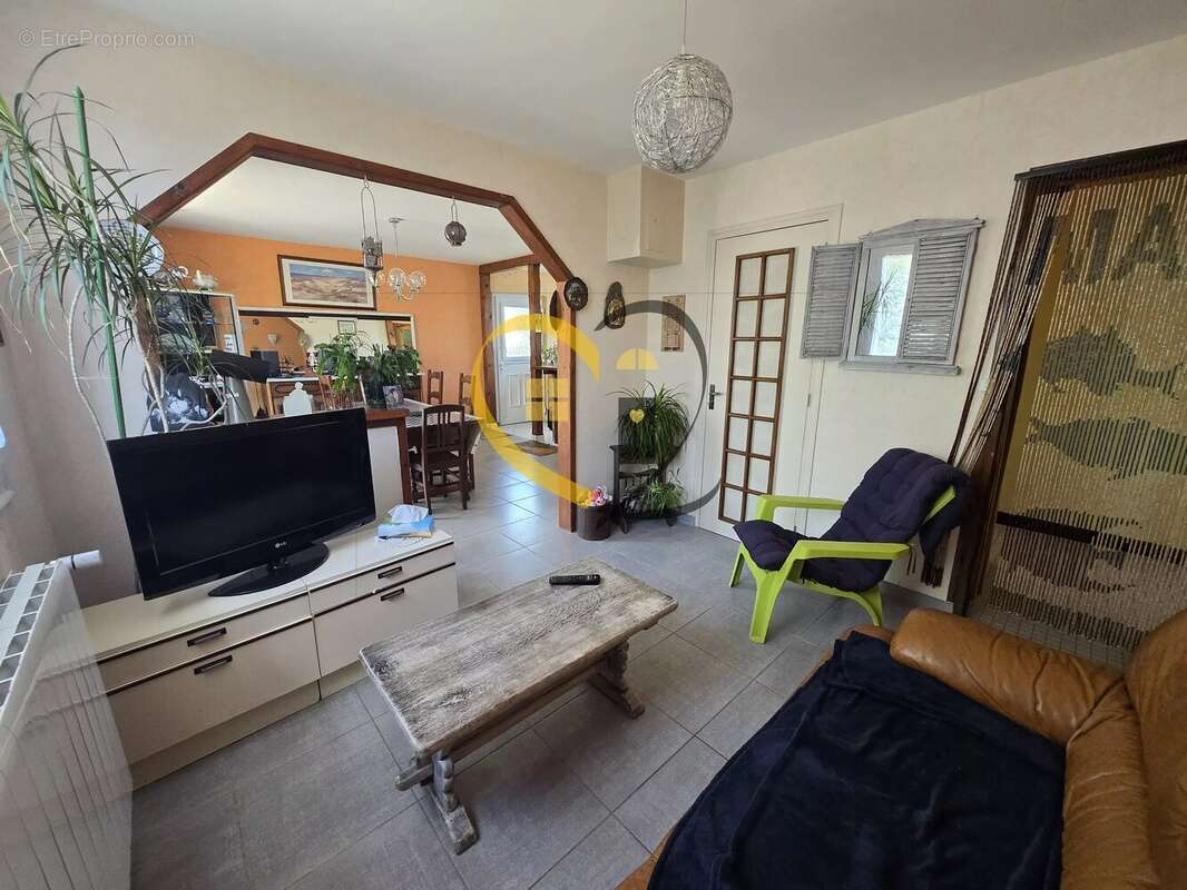 Maison sur sous-sol avec jardin – Les Aix-d’Angillon - photo 6