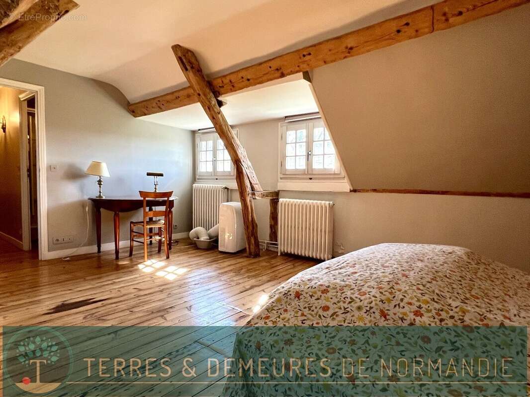 Maison à BOURG-ACHARD