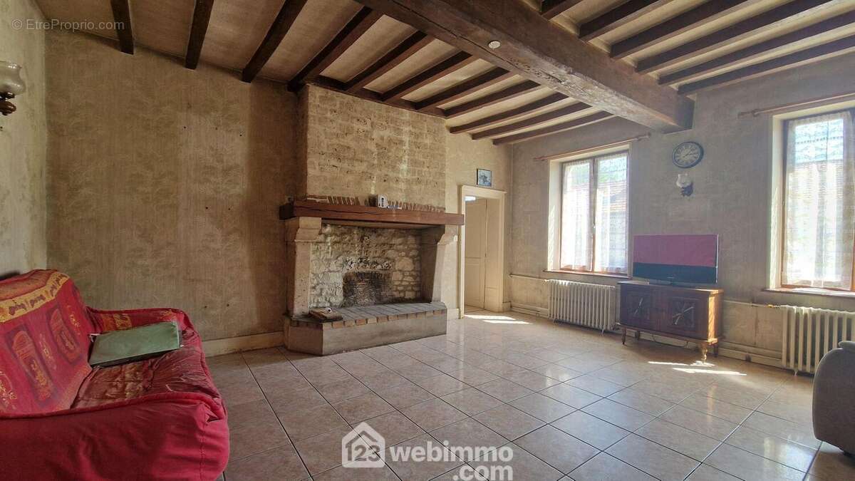 Il est lumineux et bénéficie...