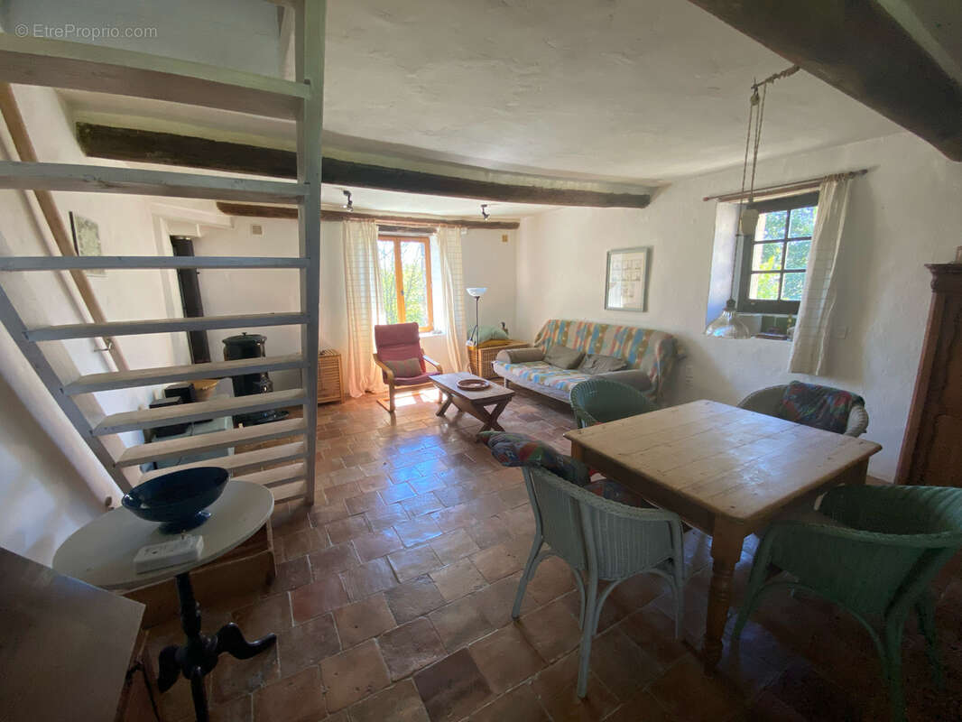 Maison à SAINT-FELIX-DE-PALLIERES