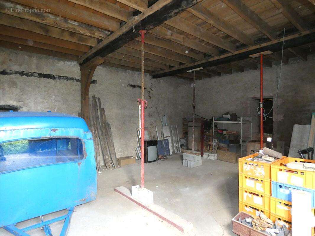 Maison A RENOVER 4 pièce(s) 130 m2 / terrain 1500m² - photo 5