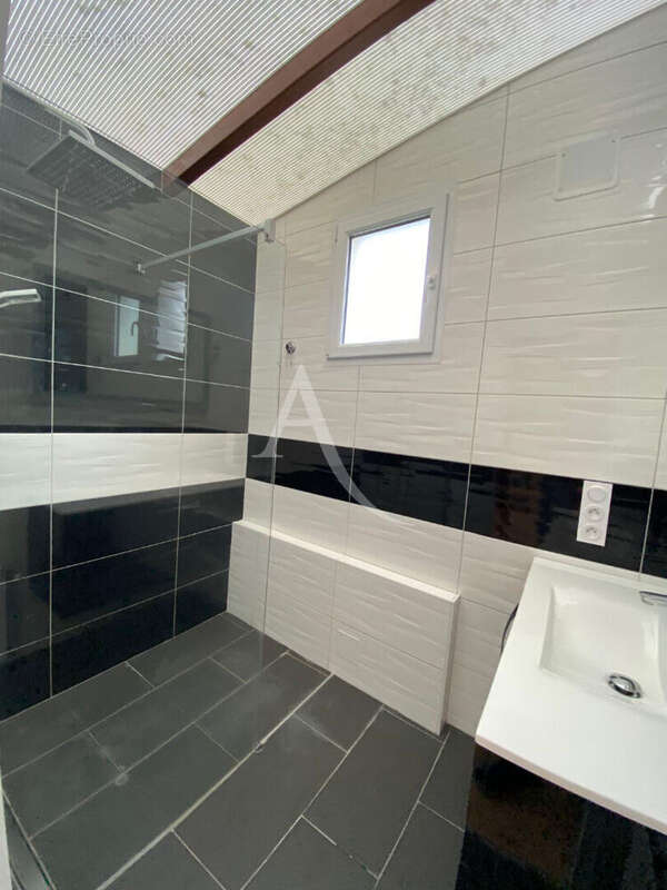 Maison à SAINT-MICHEL-EN-L&#039;HERM