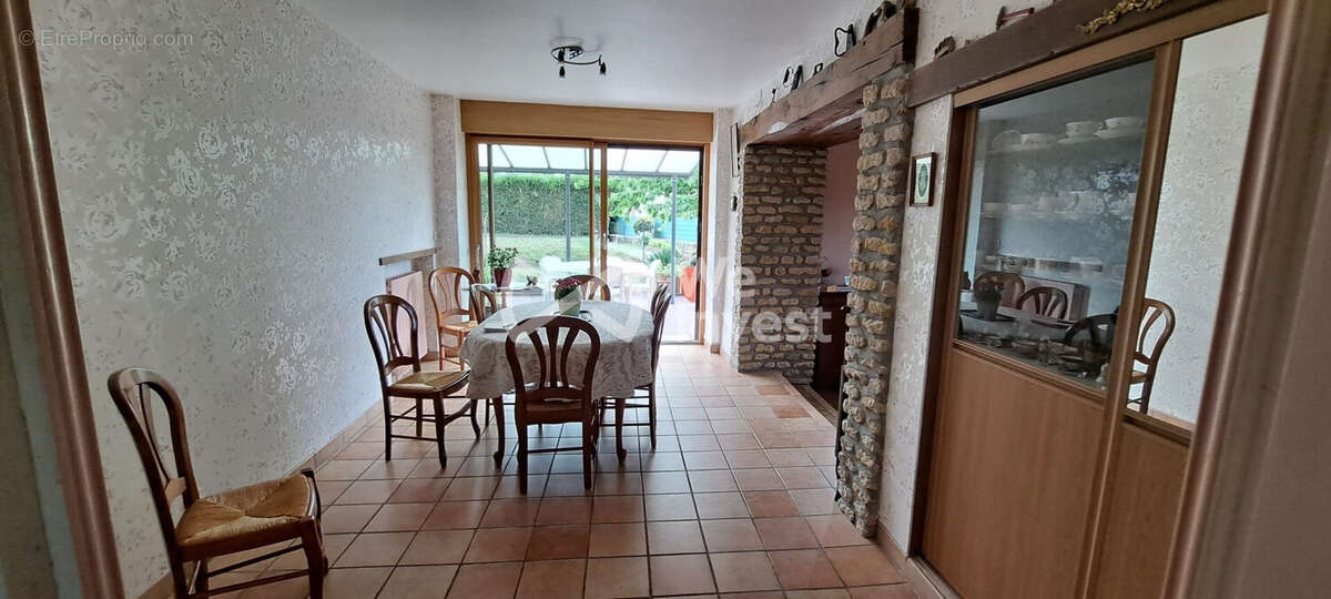 Maison à LIGNIERES-LA-CARELLE