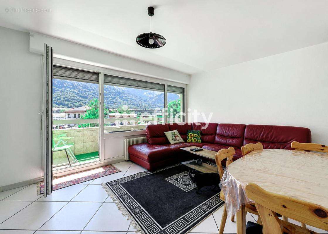 Appartement à CLUSES