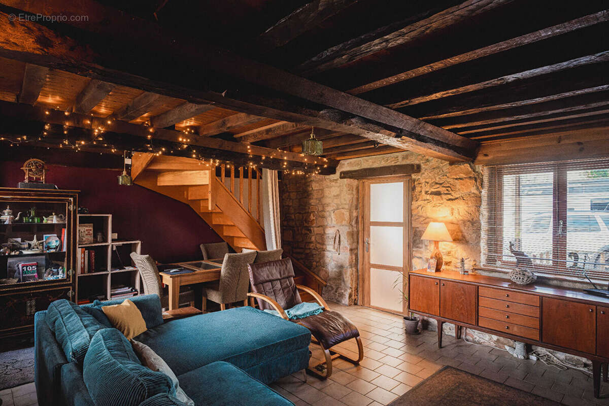 Maison à CHAMPSECRET