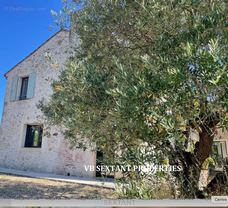 Sud Gironde, Belle maison de campagne rénovée, avec vue panoramique, dépendances  et piscine..11 hectares - photo 3