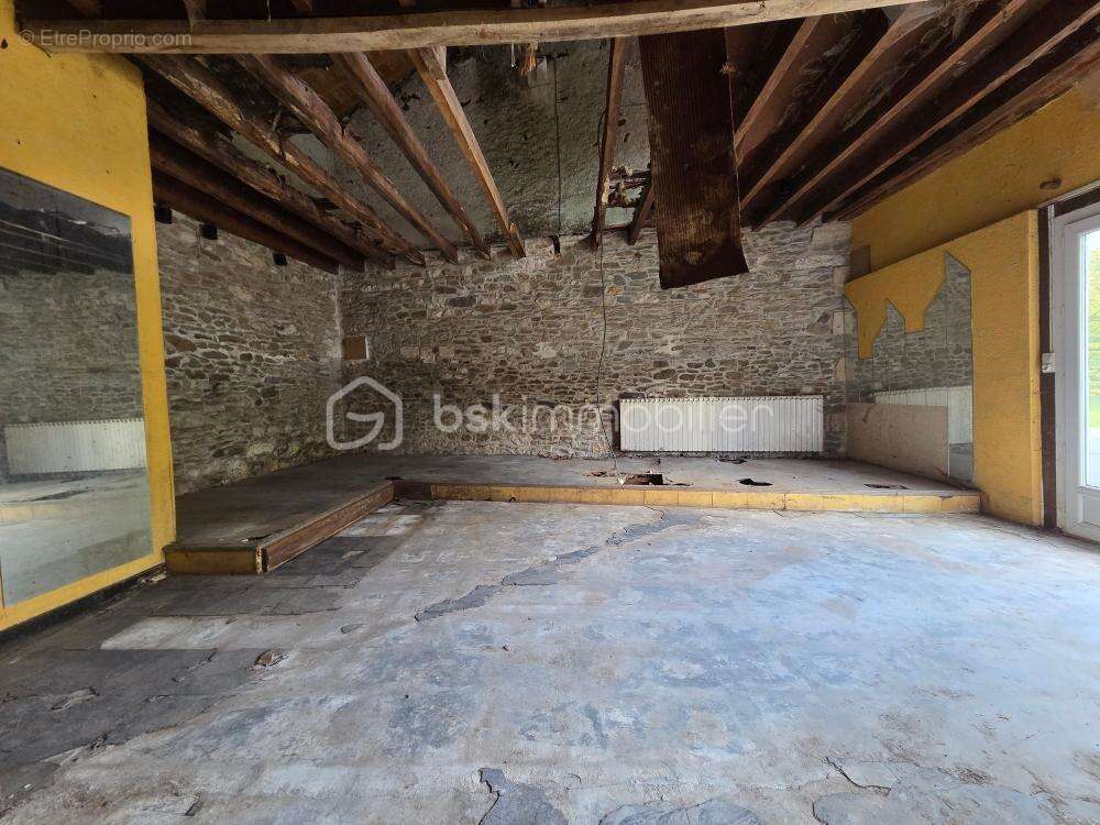 Maison à SAINT-LAURS