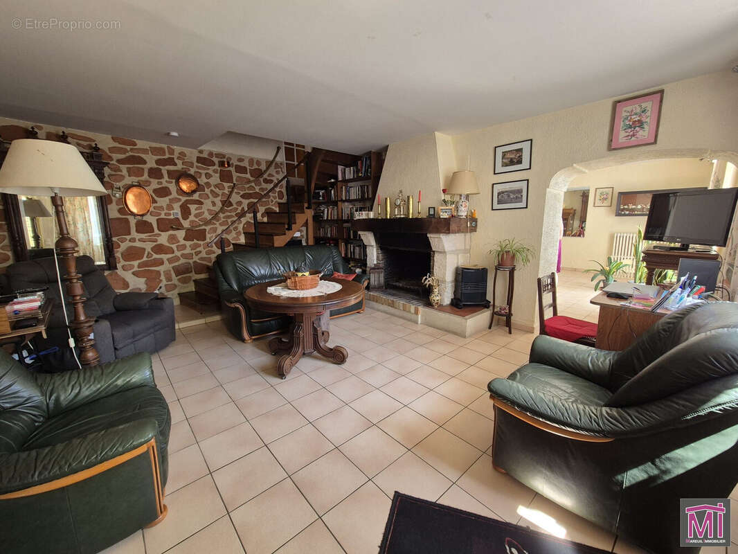Maison 175 m² à Betz  - photo 2
