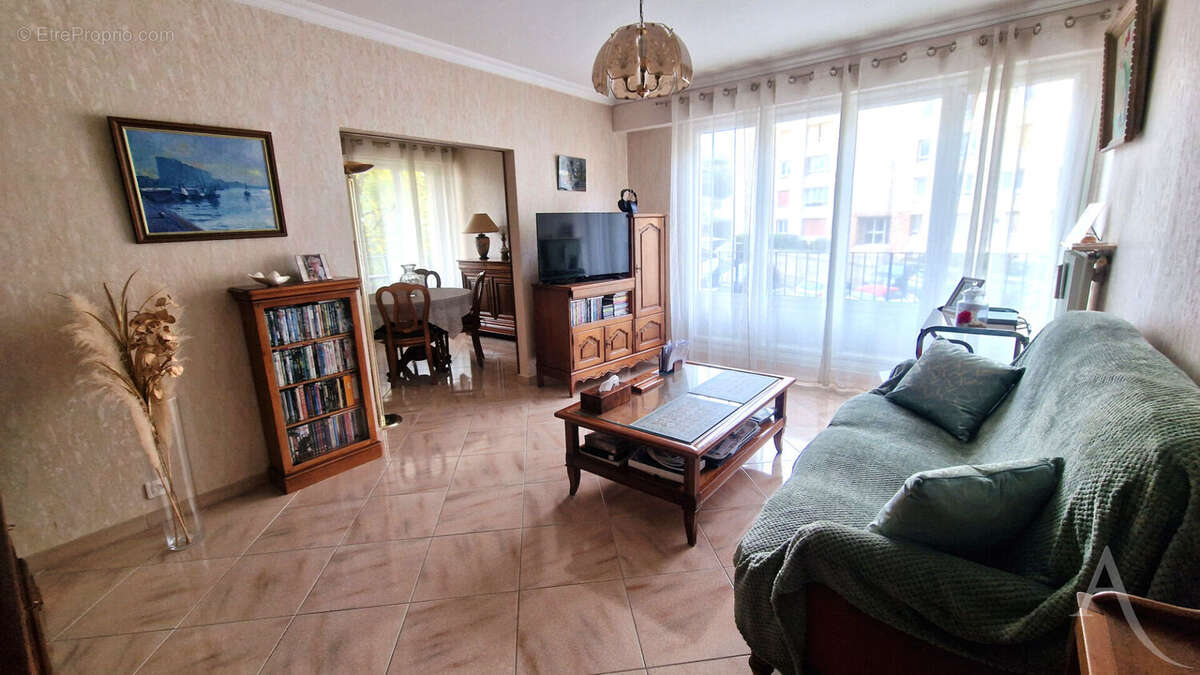 Appartement à MANTES-LA-JOLIE