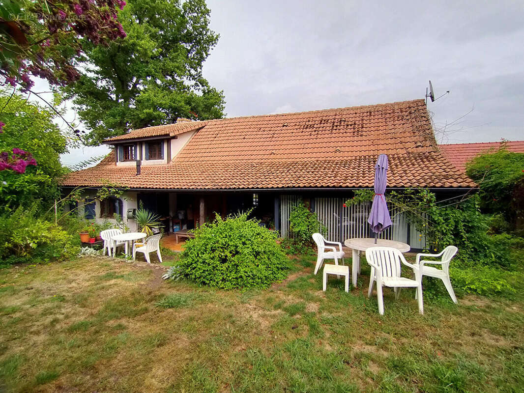 Maison à SAINT-MARTIN-EN-BRESSE
