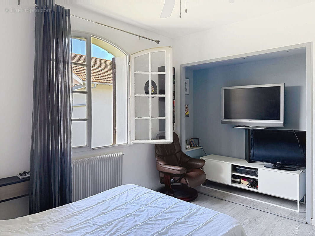 Maison à VILLENAVE-D'ORNON