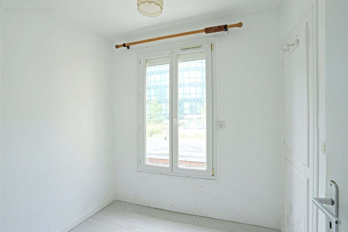 Maison de ville en copropriété - cour / impasse au calme - photo 8