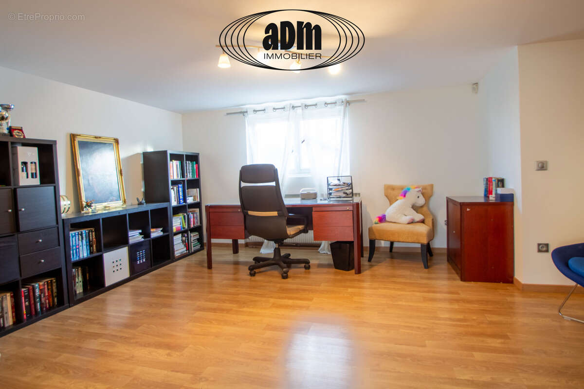 Maison à CHAMPS-SUR-MARNE