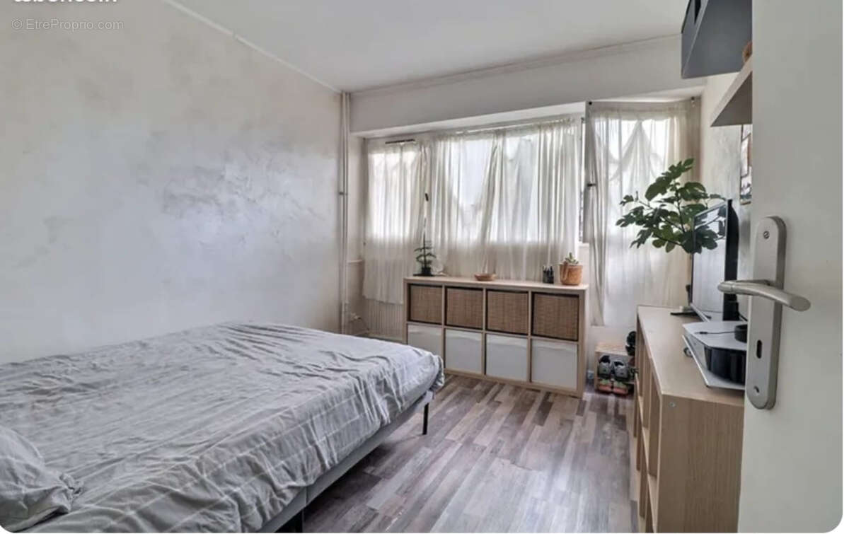 Appartement à CHENNEVIERES-SUR-MARNE