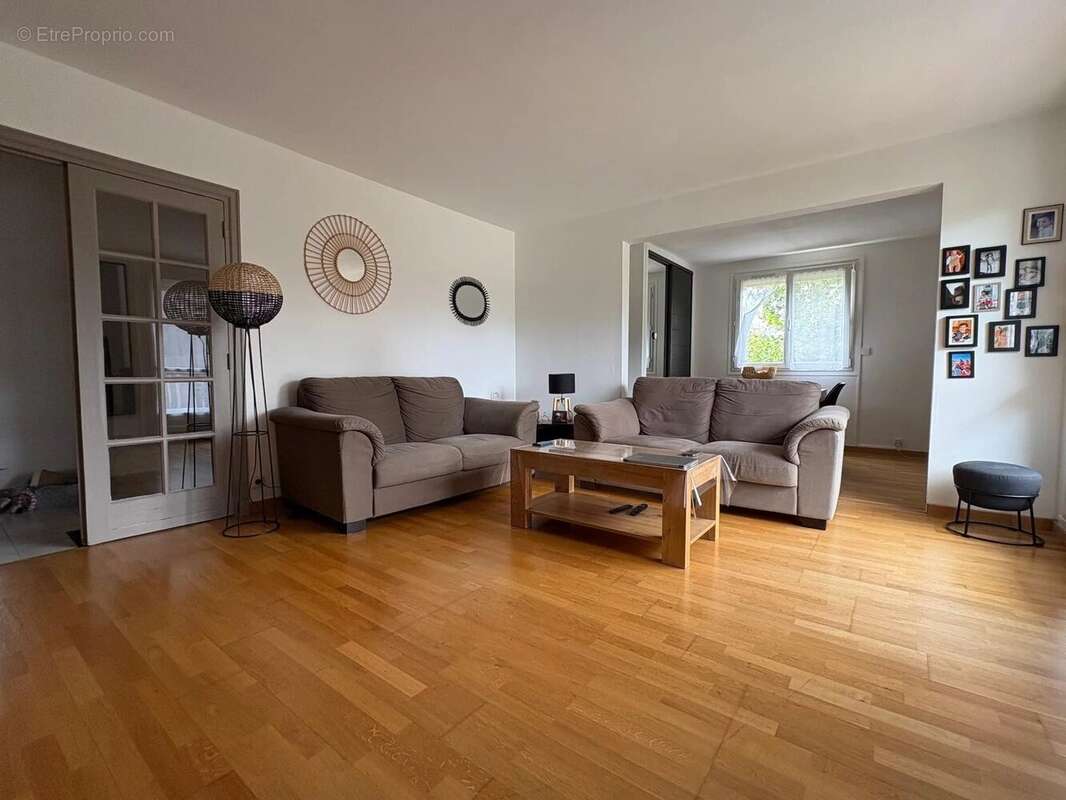 Appartement à PLAISIR