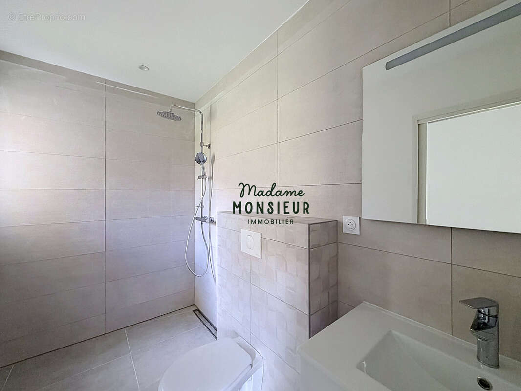 Maison contemporaine de plain-pied avec prestations haut de gamme et vue dégagée - photo 17