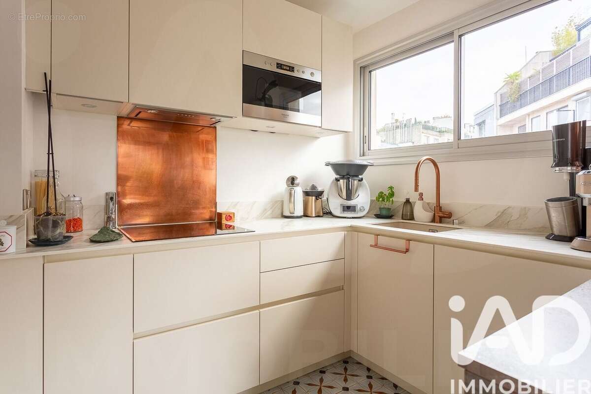 Photo 6 - Appartement à PARIS-16E