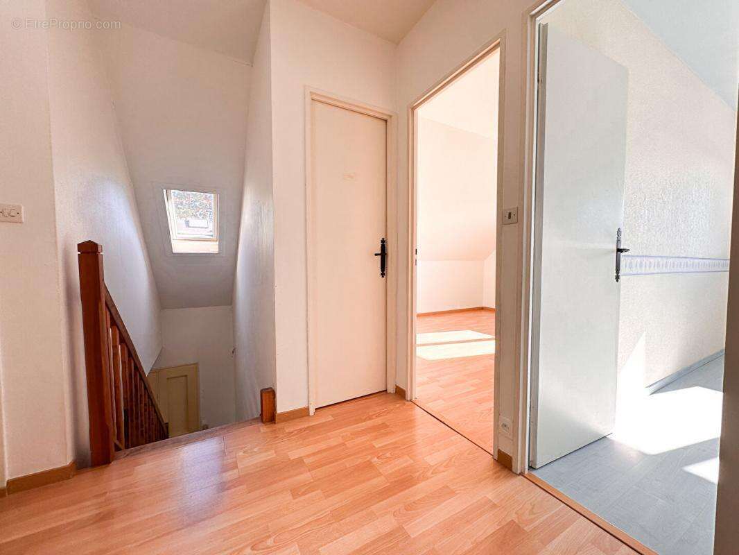 Maison à SAINT-ETIENNE-DE-MONTLUC