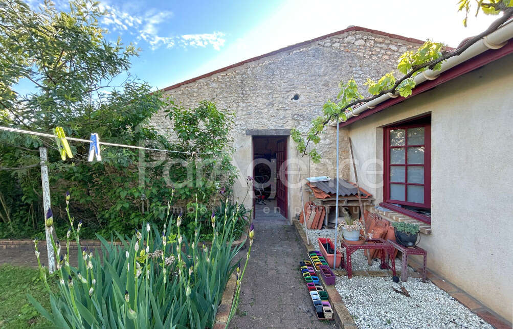 Maison à SAINT-JUST-LUZAC