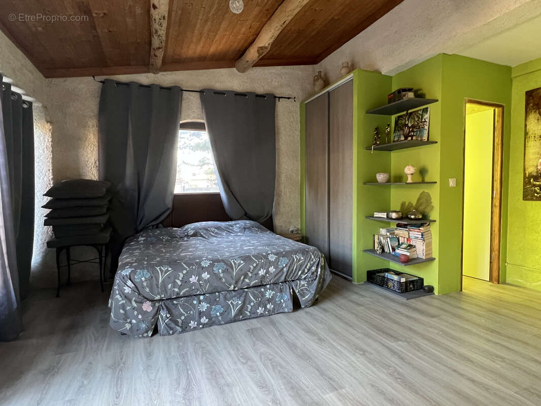 Maison à SAINT-PAULET-DE-CAISSON