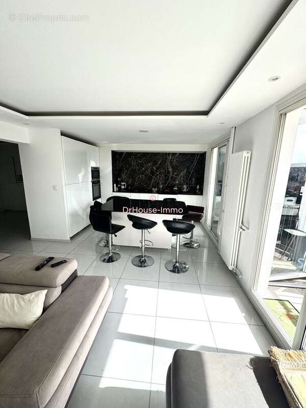 Appartement à MARSEILLE-11E