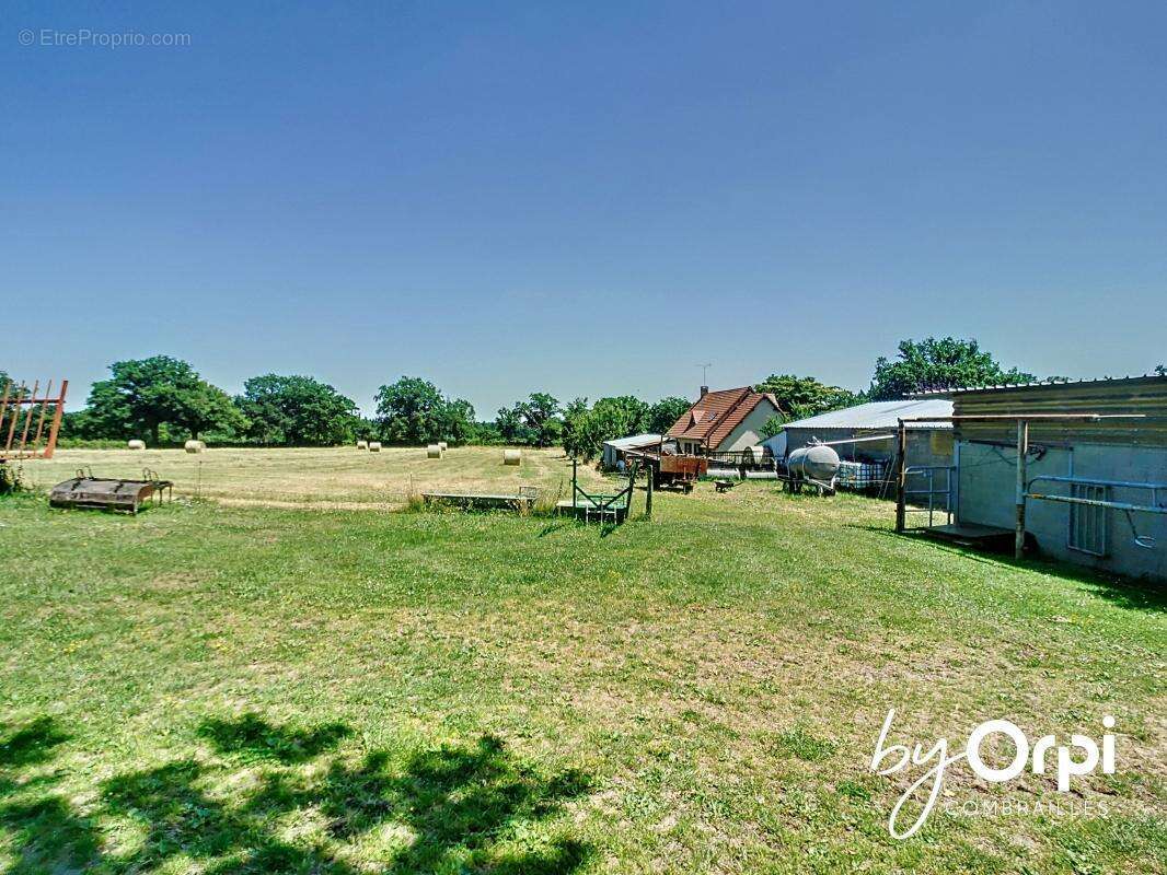 Maison à NERIS-LES-BAINS