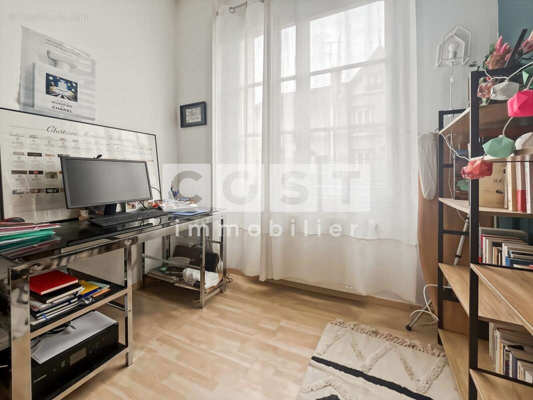 Appartement à COLOMBES