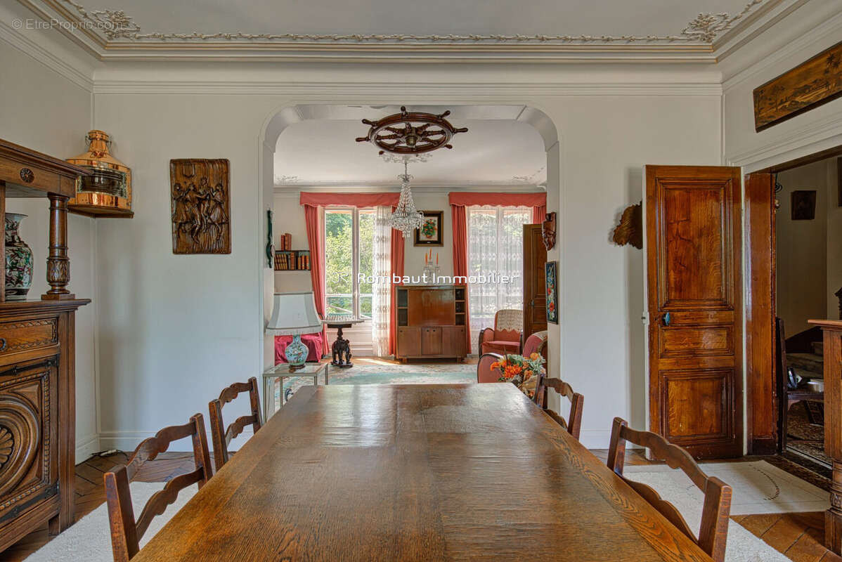 Maison à VAUCRESSON
