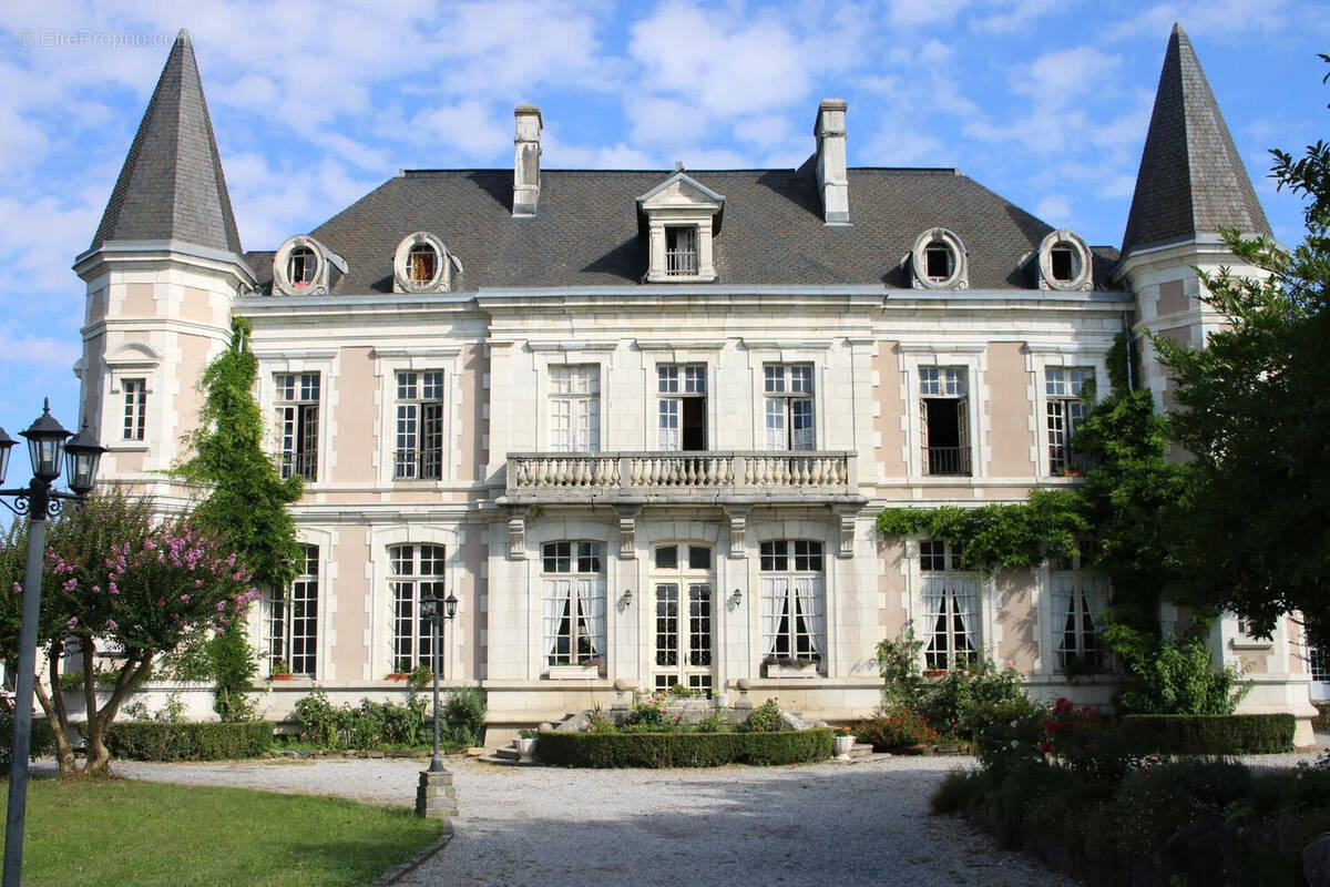 Autre à NAVARRENX