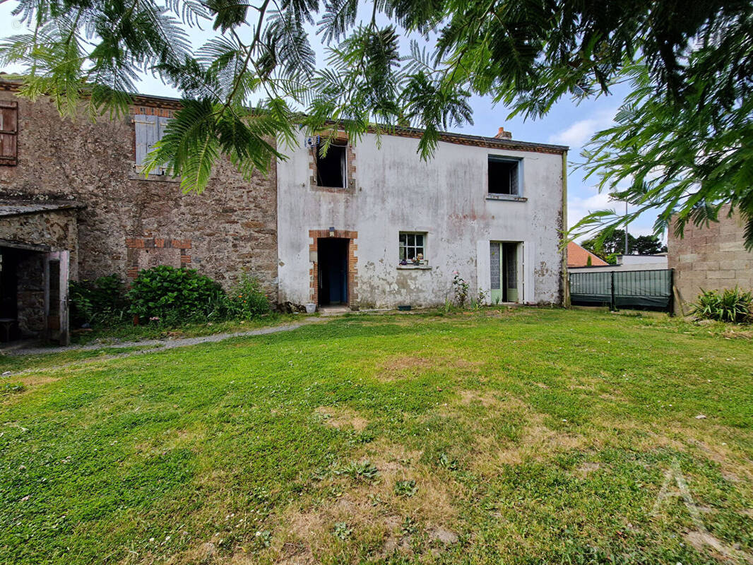 Maison à LEGE