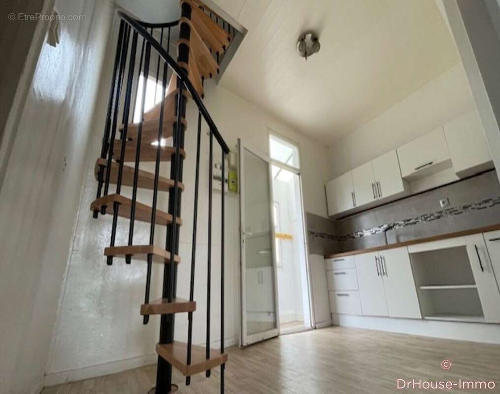 Maison 65 m² à Gagny  - photo 3