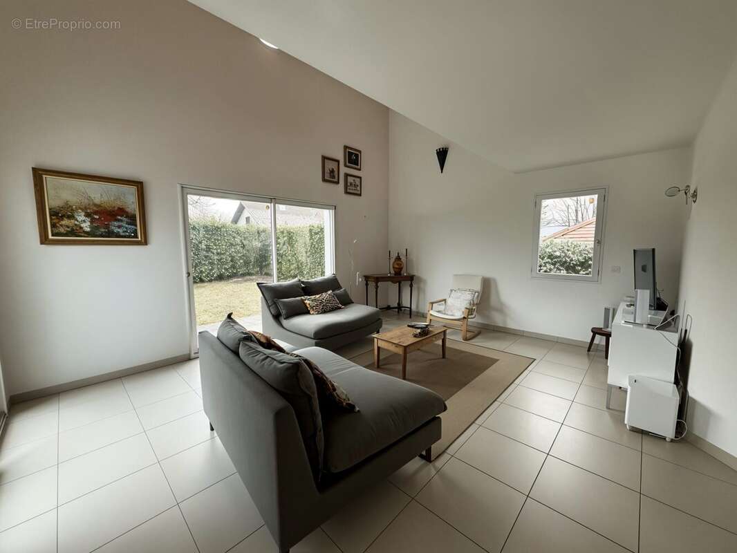 Maison à COUBLEVIE